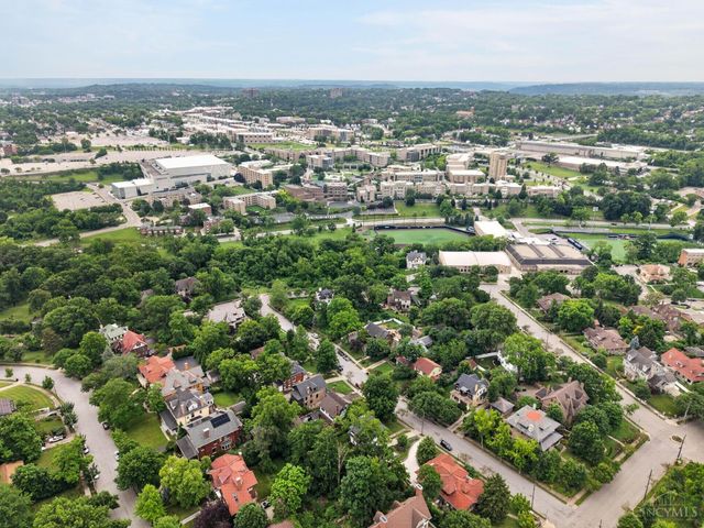 1016 Valley Lane, Cincinnati, OH 45229