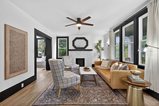 1016 Valley Lane, Cincinnati, OH 45229