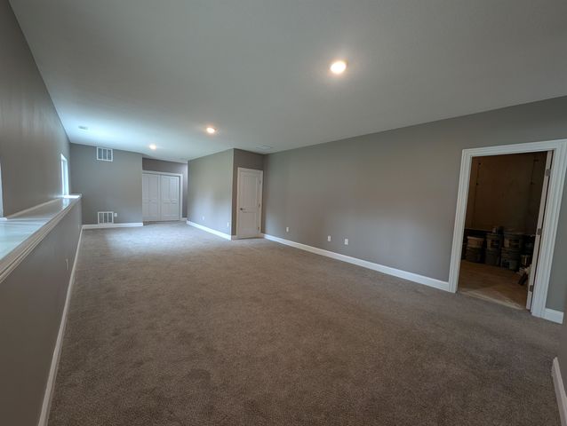 714 S Spring Hollow Dr, Wichita, KS 67230