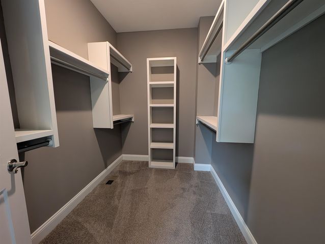 714 S Spring Hollow Dr, Wichita, KS 67230