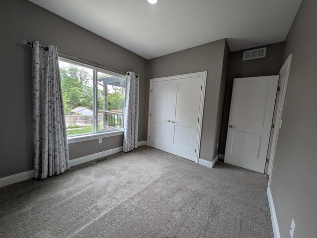 714 S Spring Hollow Dr, Wichita, KS 67230