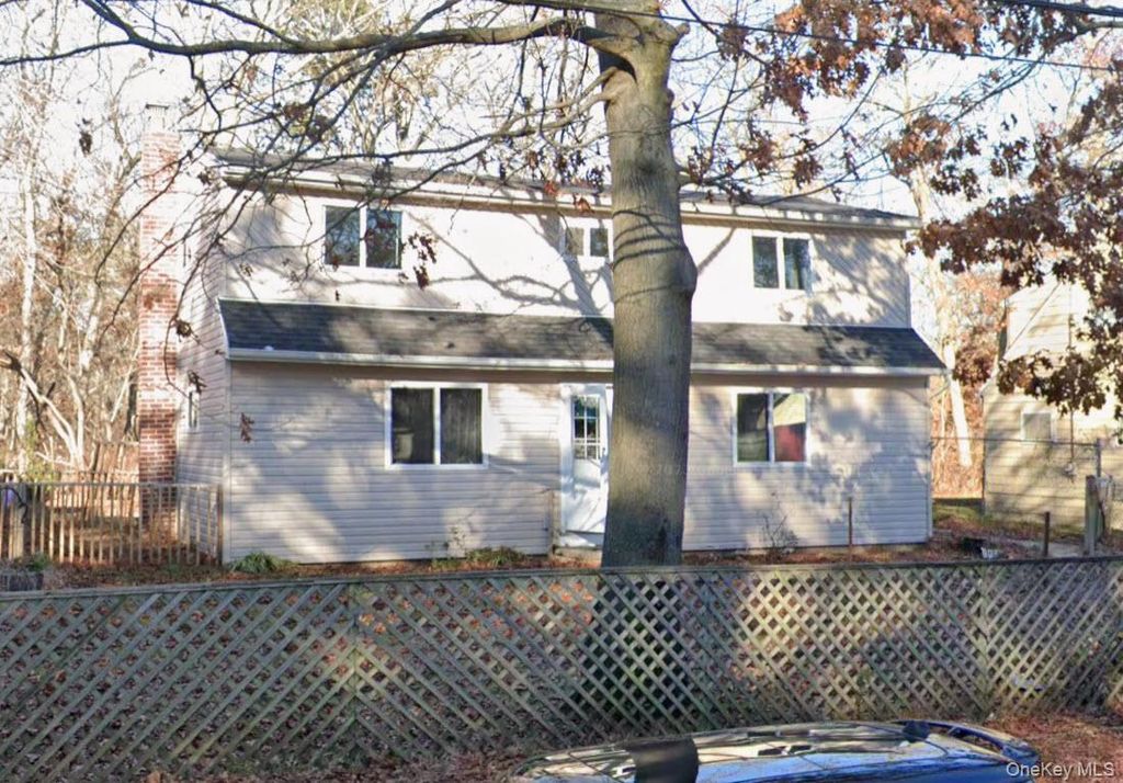 229 Parkway Boulevard, Wyandanch, NY 11798