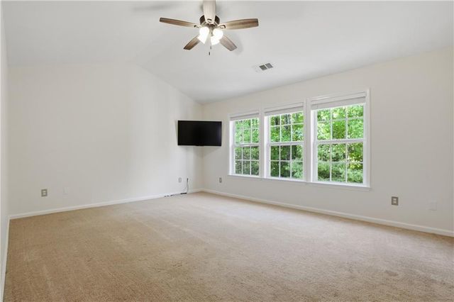 522 Keeneland Avenue, Woodstock, GA 30189