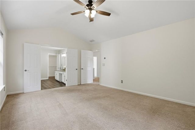 522 Keeneland Avenue, Woodstock, GA 30189