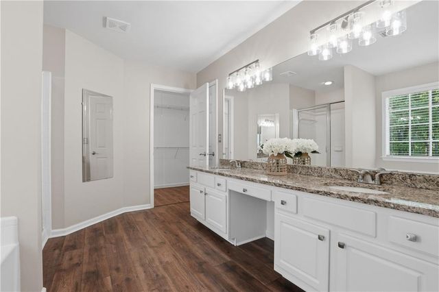 522 Keeneland Avenue, Woodstock, GA 30189