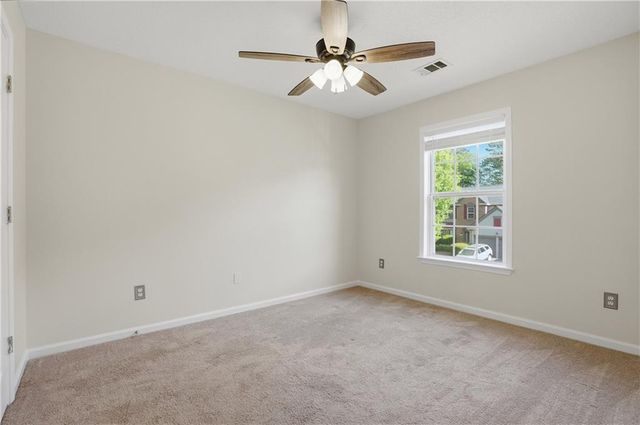 522 Keeneland Avenue, Woodstock, GA 30189