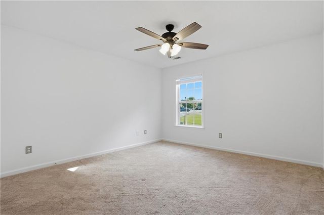 522 Keeneland Avenue, Woodstock, GA 30189