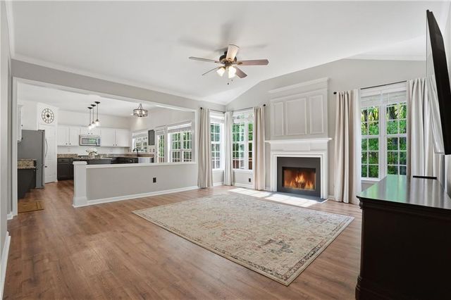 522 Keeneland Avenue, Woodstock, GA 30189