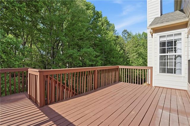 522 Keeneland Avenue, Woodstock, GA 30189