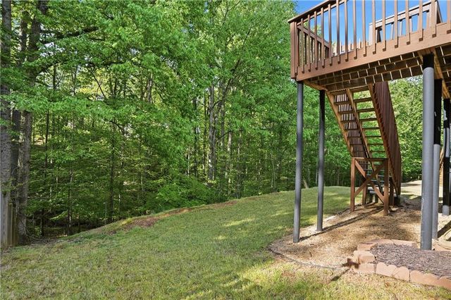 522 Keeneland Avenue, Woodstock, GA 30189