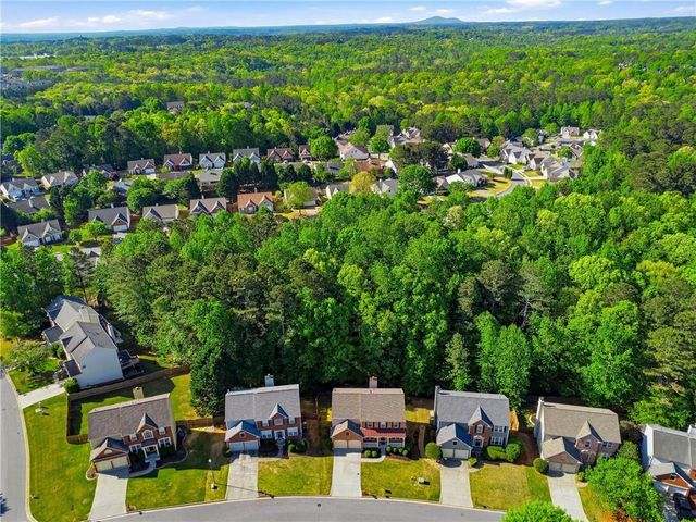 522 Keeneland Avenue, Woodstock, GA 30189