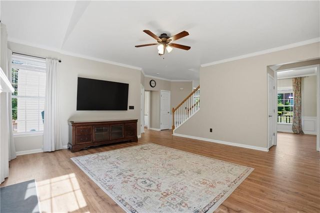 522 Keeneland Avenue, Woodstock, GA 30189