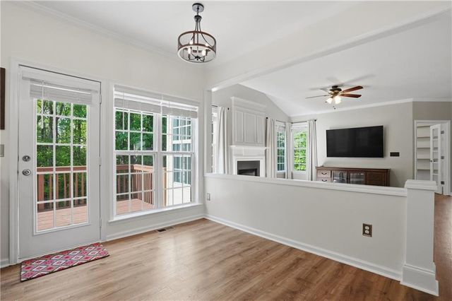 522 Keeneland Avenue, Woodstock, GA 30189