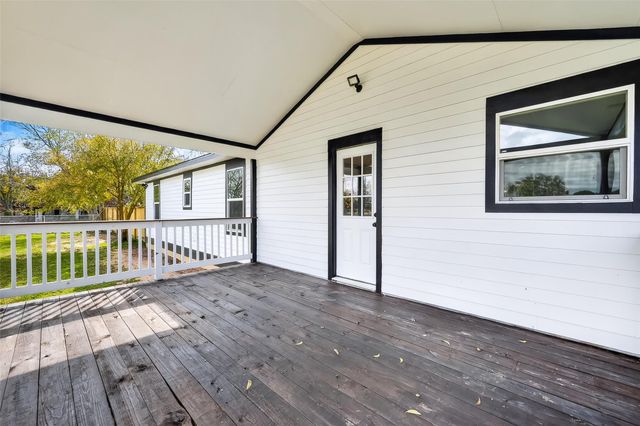 2311 8th Street, Liverpool, TX 77577