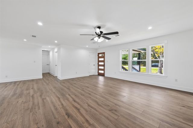 2311 8th Street, Liverpool, TX 77577