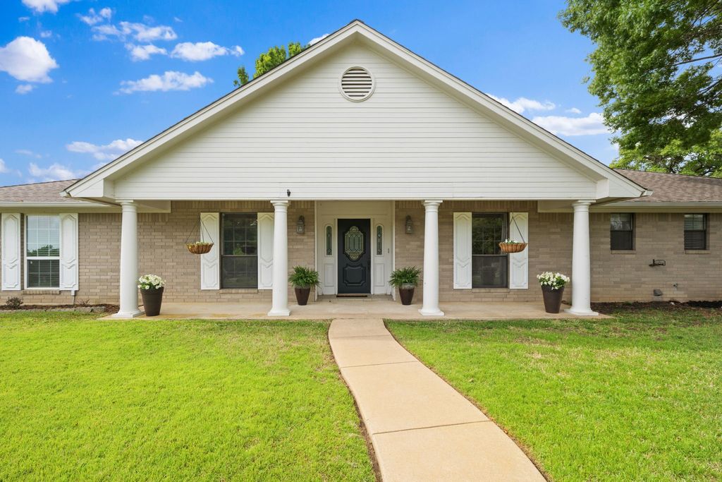 1814 Lakeridge Drive, Weatherford, TX 76087 — photo 3