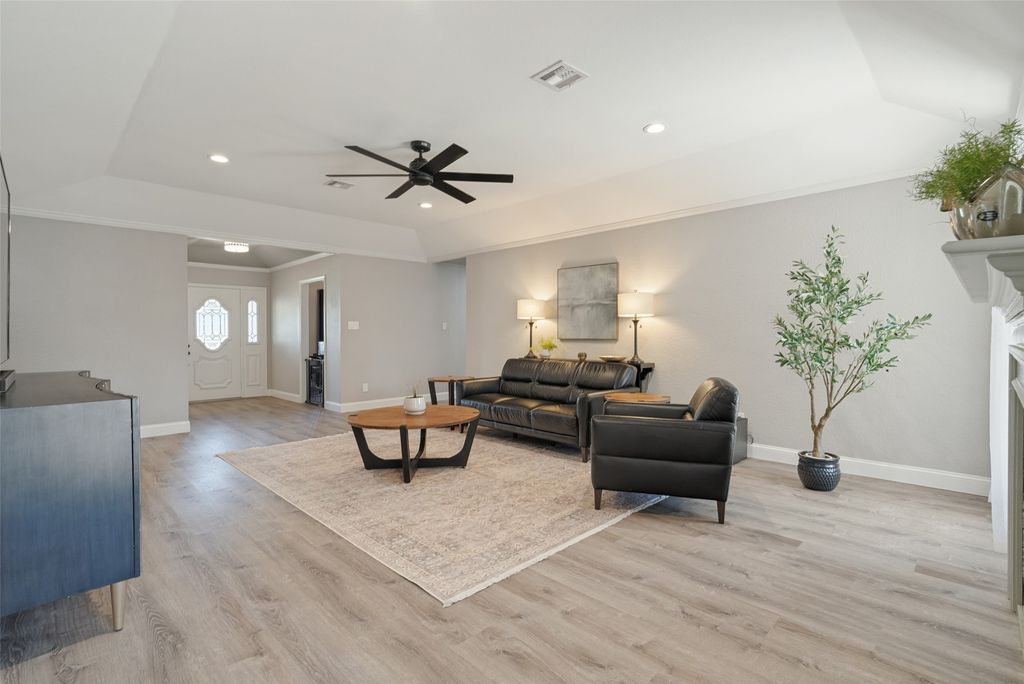 1814 Lakeridge Drive, Weatherford, TX 76087 — photo 5