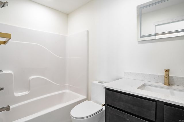 6985 Starks Boulevard, Fort Wayne, IN 46816