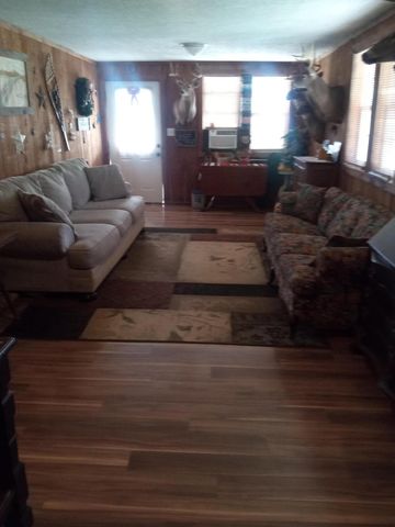 11 Concord Road, Buffalo, MO 65622