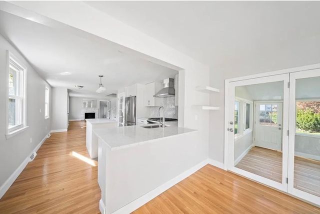 5 Cameo Rd, Braintree, MA 02184