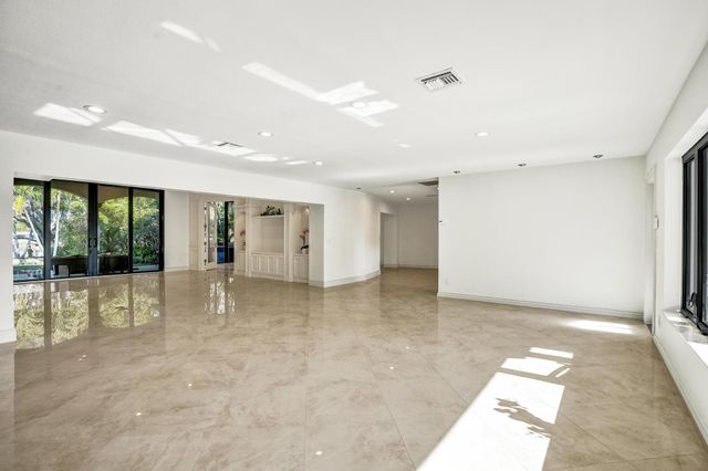 2425 Fryer Point, Fort Lauderdale, FL 33305