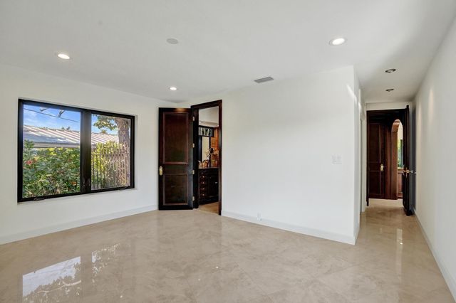 2425 Fryer Point, Fort Lauderdale, FL 33305