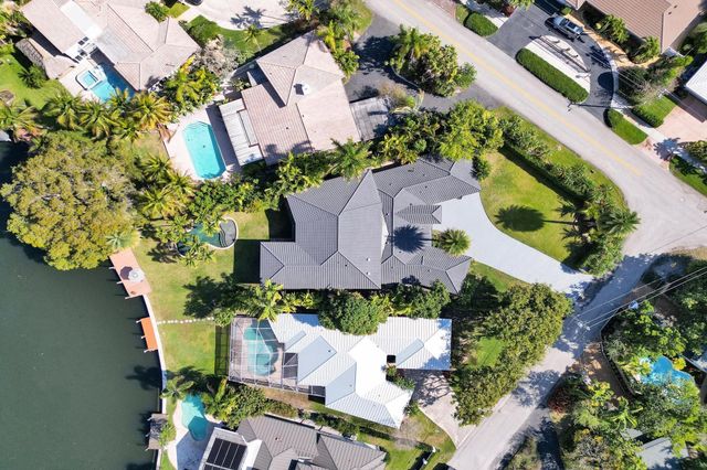 2425 Fryer Point, Fort Lauderdale, FL 33305