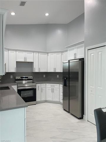 132 SW 9th AVE, Cape Coral, FL 33991