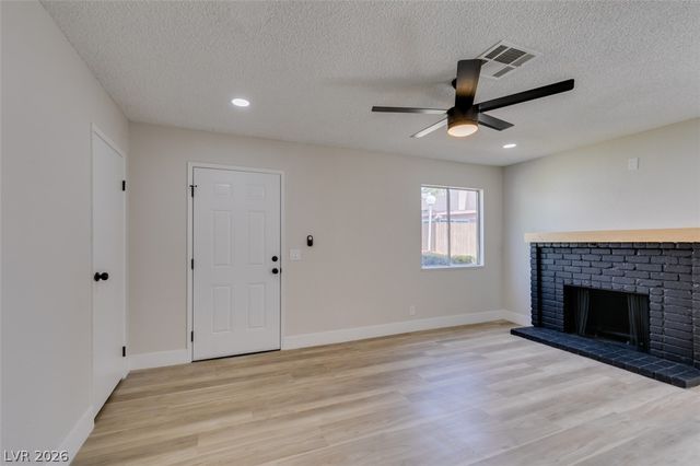 3638 Villa Knolls East Drive, Las Vegas, NV 89120