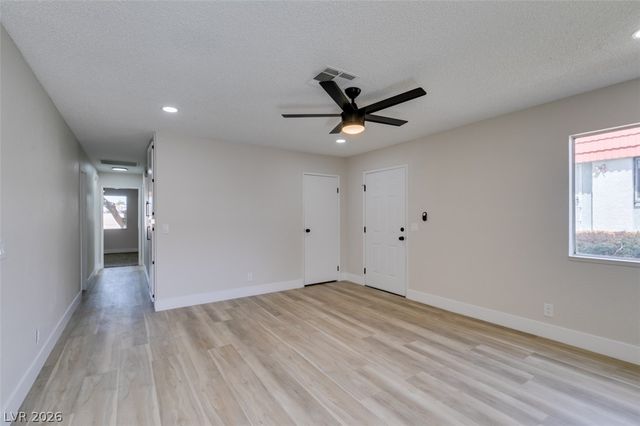 3638 Villa Knolls East Drive, Las Vegas, NV 89120