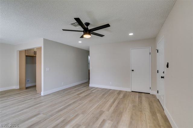 3638 Villa Knolls East Drive, Las Vegas, NV 89120