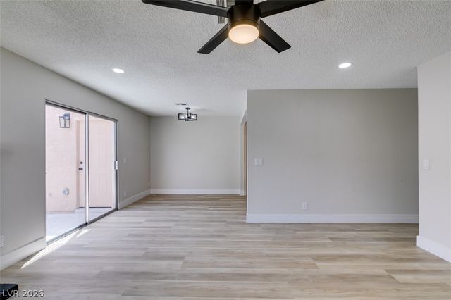 3638 Villa Knolls East Drive, Las Vegas, NV 89120