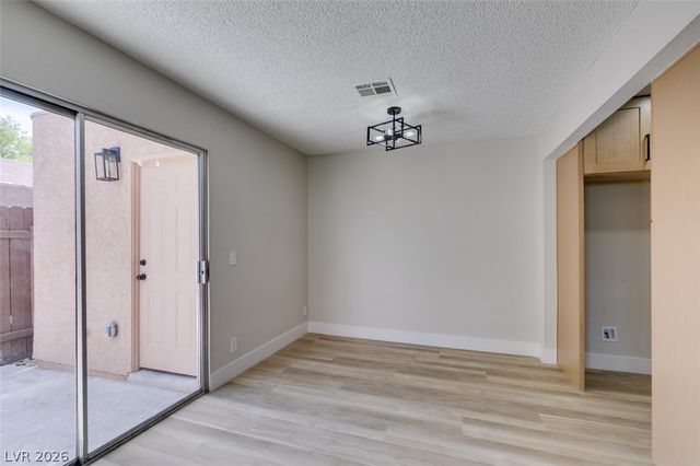3638 Villa Knolls East Drive, Las Vegas, NV 89120