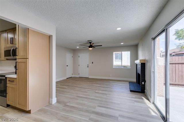 3638 Villa Knolls East Drive, Las Vegas, NV 89120