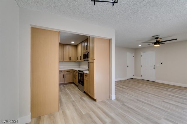 3638 Villa Knolls East Drive, Las Vegas, NV 89120