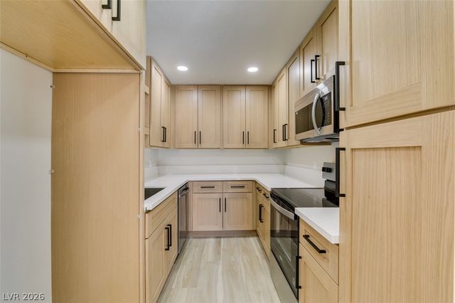 3638 Villa Knolls East Drive, Las Vegas, NV 89120