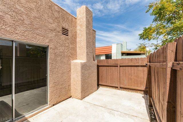3638 Villa Knolls East Drive, Las Vegas, NV 89120