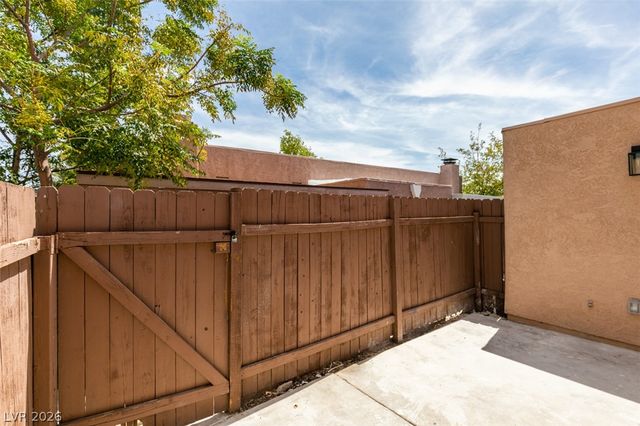 3638 Villa Knolls East Drive, Las Vegas, NV 89120