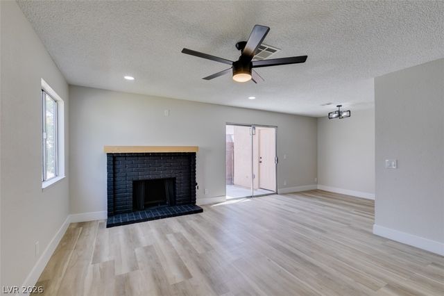 3638 Villa Knolls East Drive, Las Vegas, NV 89120