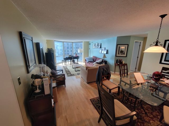 195 N HARBOR Drive 2304, Chicago, IL 60601