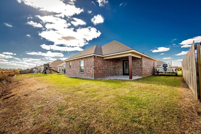 241 Darwen Drive, Raceland, LA 70394