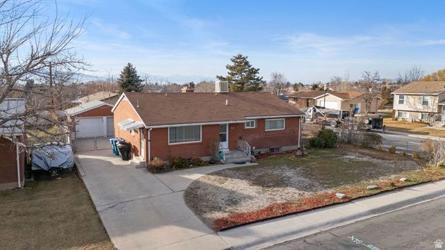 912 S 100 E, Orem, UT 84058