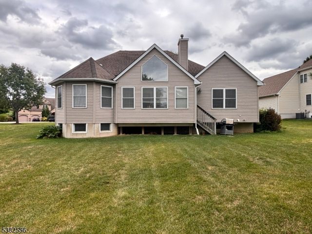 5 Little Tarn Ct, Hardyston Twp., NJ 07419