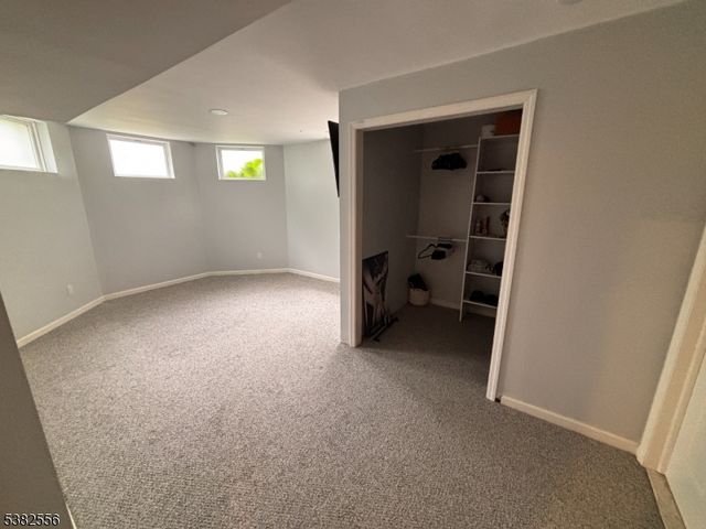 5 Little Tarn Ct, Hardyston Twp., NJ 07419