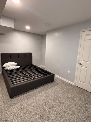 5 Little Tarn Ct, Hardyston Twp., NJ 07419