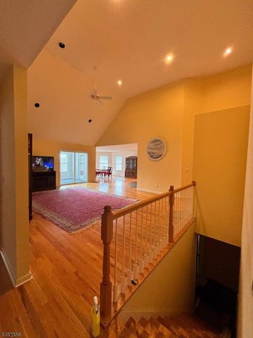 5 Little Tarn Ct, Hardyston Twp., NJ 07419