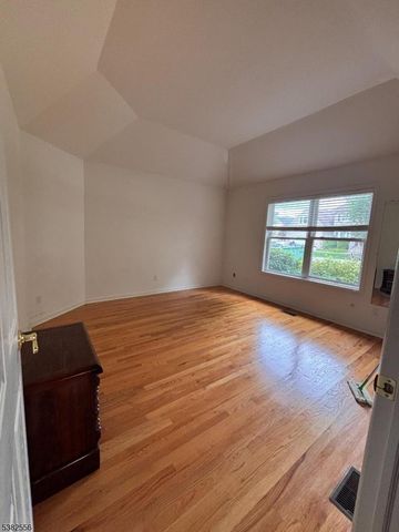 5 Little Tarn Ct, Hardyston Twp., NJ 07419