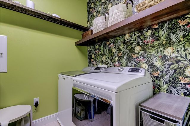 11403 QUIET FOREST DRIVE, Tampa, FL 33635