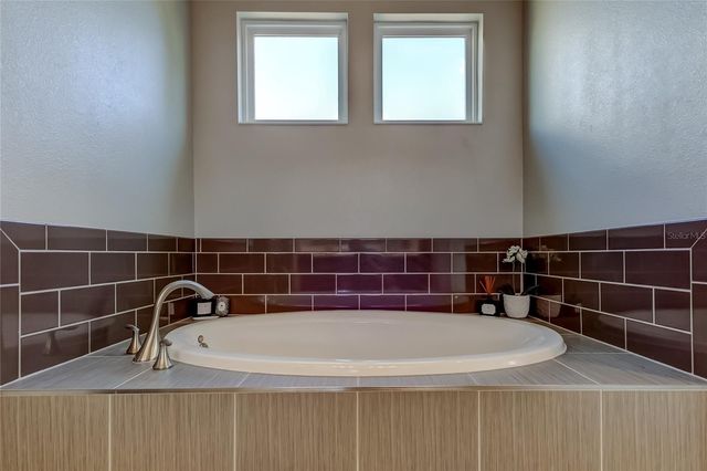 11403 QUIET FOREST DRIVE, Tampa, FL 33635