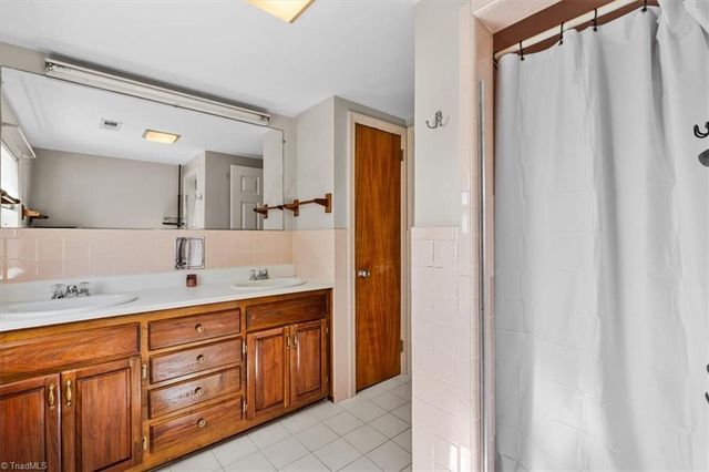 3570 Annie Lane, Walkertown, NC 27051